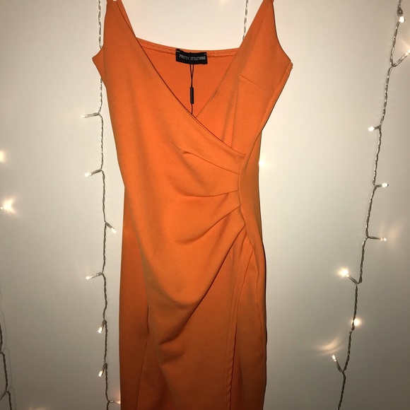 kylie jenner orange dress pretty little thing